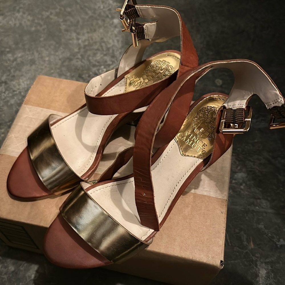 Vince Camuto gold/camel wedge sandal